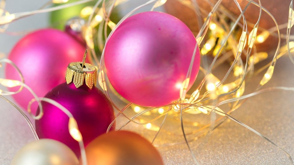 Besparen op kerst en kerstversiering: hoe doe je dat?