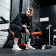 Geld besparen op de sportschool: zo pak je het aan