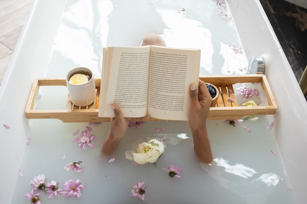 Zo kan je feel good momenten creëren in je eigen badkamer