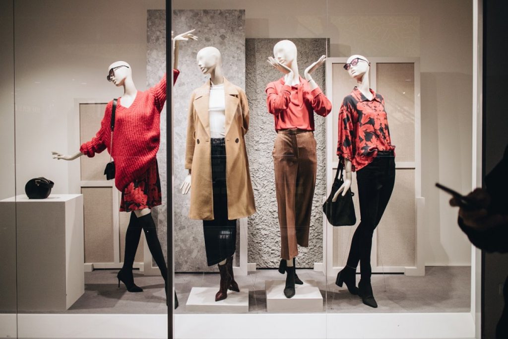 <strong>5 Damesmode trends voor de zomer die niet duur zijn</strong>